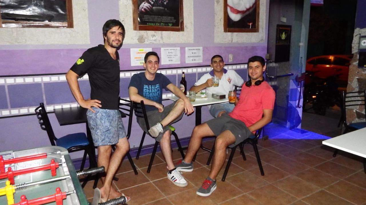Hostel De Pichincha Gualeguaychú Kültér fotó